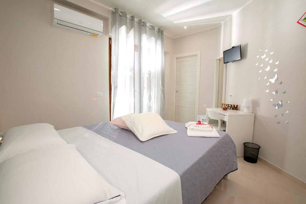 B&B Relax In Pompei Bagian luar foto